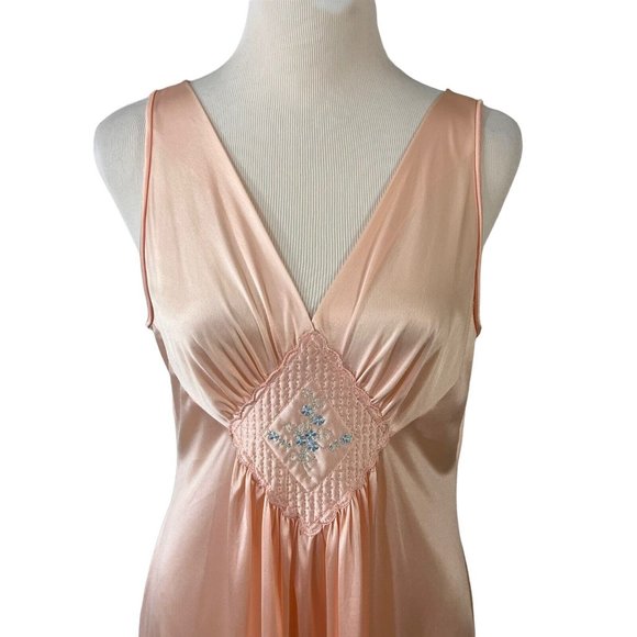 Vanity Fair Size 34 Pink Nightgown Vintage 1980s Long Made in USA - Picture 3 of 11